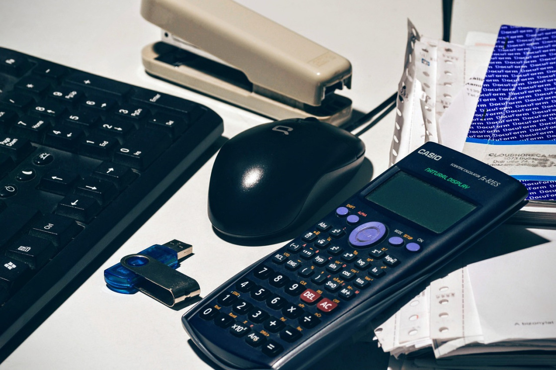 bookkeeping accounting desk